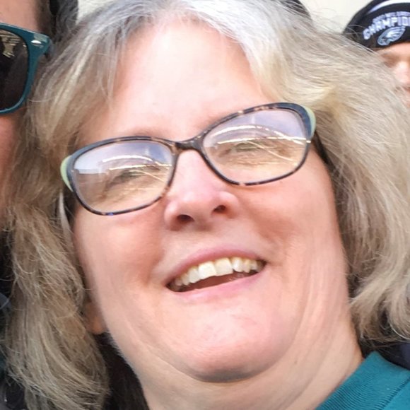 Meet your Posher, Sharon - Picture 1 of 1